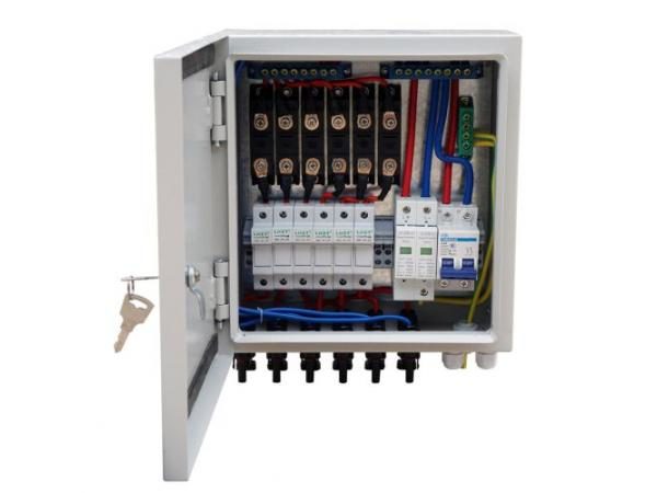 Solar Combiner Box With Circuit Breakers